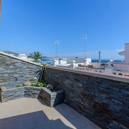 Apartamento Apartamento -atico En El Centro De Nerja